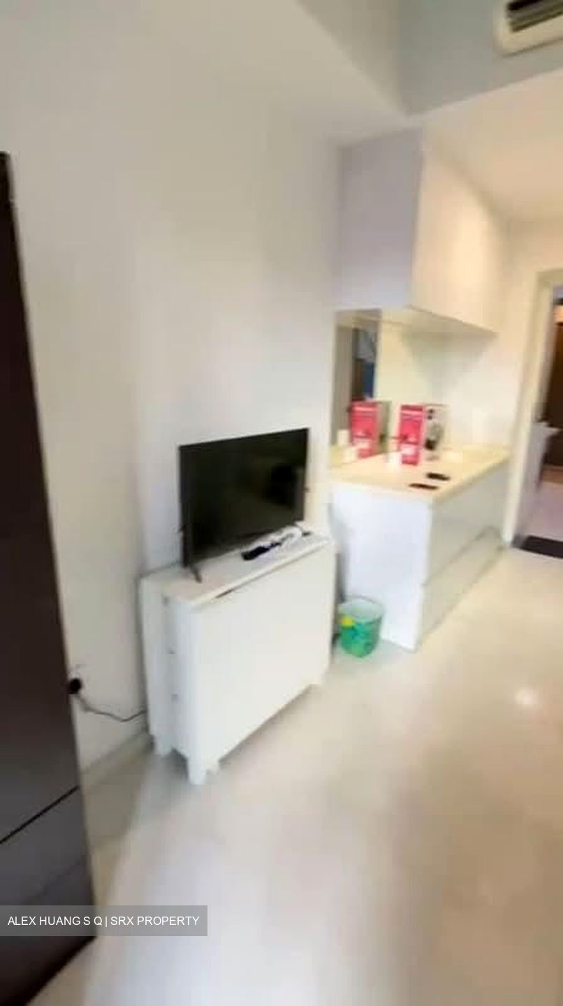 # 1 Loft (D14), Apartment #570606671